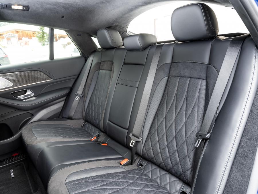 Интерьер Mercedes-AMG GLE53 4Matic+ Coupe (C167) 2019 года  (WW) (фото 82 из 99)